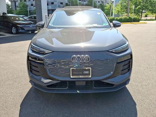 2025 Audi Q6 e-tron Premium Plus quattro
