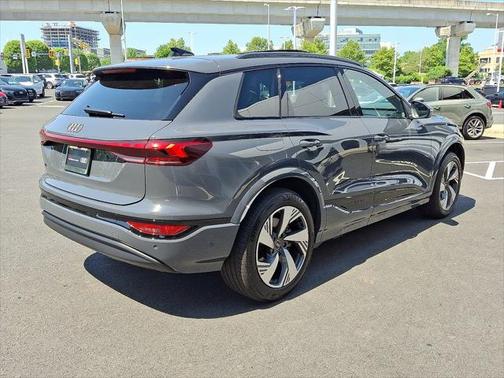 2025 Audi Q6 e-tron Premium Plus quattro