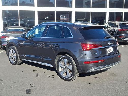 2023 Audi Q5 40 Premium Plus