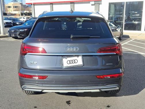 2023 Audi Q5 40 Premium Plus