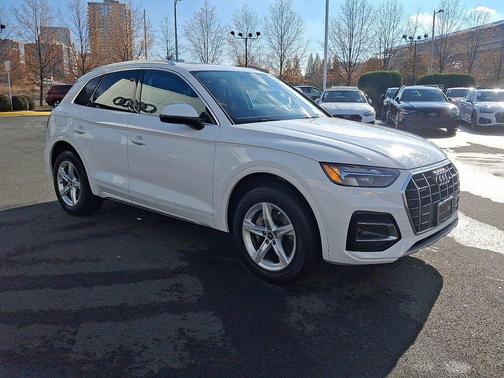 2023 Audi Q5 40 Premium