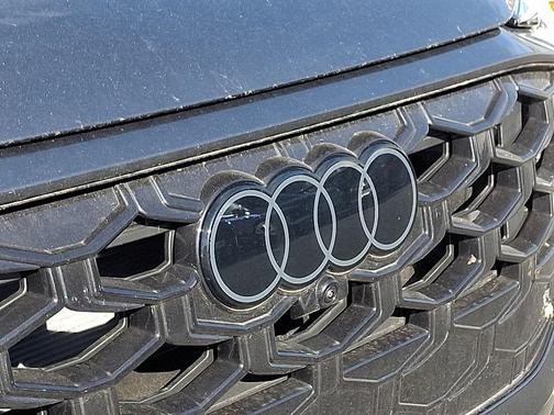 Daytona Gray Pearl Effect 2026 Audi Q3 TFSI quattro S tronic
