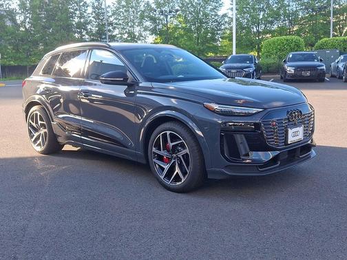 Magnet Gray 2027 Audi SQ6 e-tron Prestige