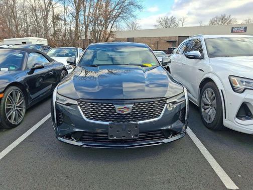 2022 Cadillac CT4 Premium Luxury