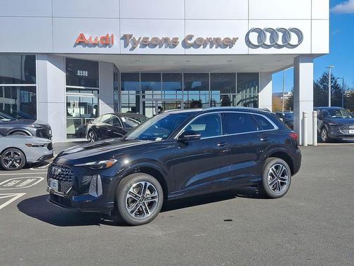 2025 Audi Q5 Premium TFSI quattro S tronic