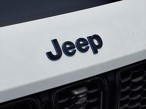 2023 Jeep Grand Cherokee 4xe Trailhawk