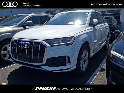 Carrara White 2023 Audi Q7 45 Premium