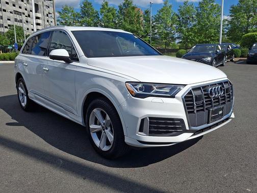 Carrara White 2023 Audi Q7 45 Premium