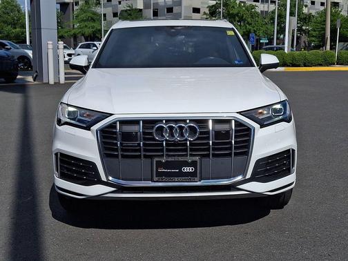 Carrara White 2023 Audi Q7 45 Premium