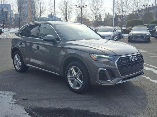 2024 Audi Q5 e 55 S line Premium Plus