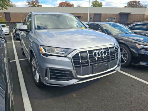 2022 Audi Q7 55 Prestige