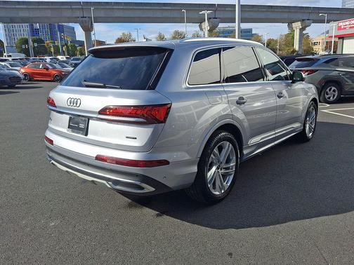 2022 Audi Q7 55 Prestige