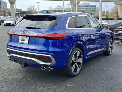 Ultra Blue Metallic 2026 Audi SQ5 3.0T Premium Plus