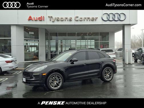 2022 Porsche Macan Base