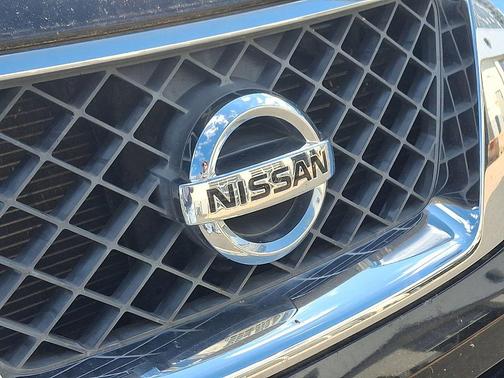 Super Black 2012 Nissan Pathfinder LE