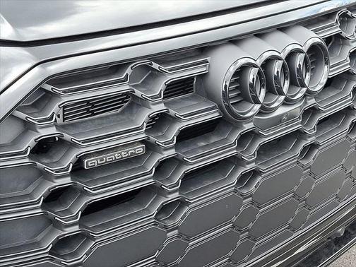 2025 Audi Q5 55 S line Premium Plus