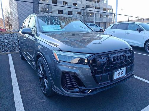 2026 Audi Q7 55 Premium Plus
