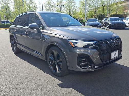 Samurai Gray Metallic 2026 Audi Q7 55 Premium Plus