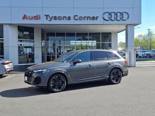 Samurai Gray Metallic 2026 Audi Q7 55 Premium Plus