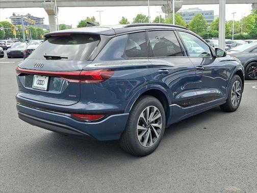 2025 Audi Q6 e-tron Premium Plus quattro