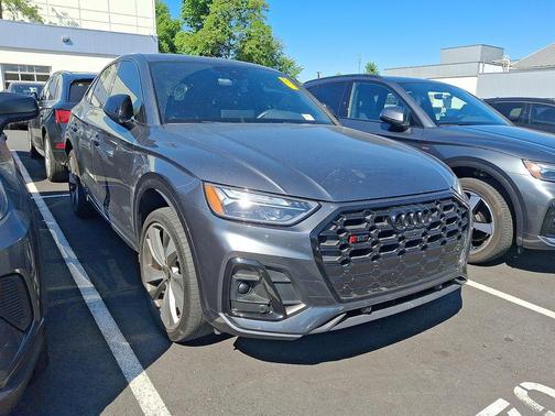 Daytona Gray Pearl Effect 2023 Audi SQ5 3.0T Premium Plus