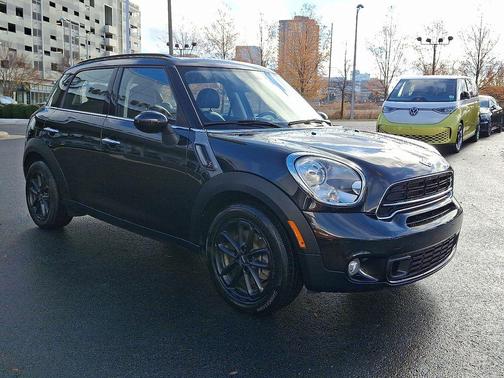 2016 MINI Countryman Cooper S