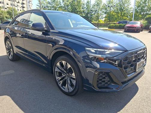 Waitomo Blue Metallic 2025 Audi Q8 55 Premium Plus