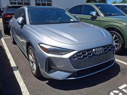 Florett Silver Metallic 2025 Audi A5 Premium TFSI quattro S tronic