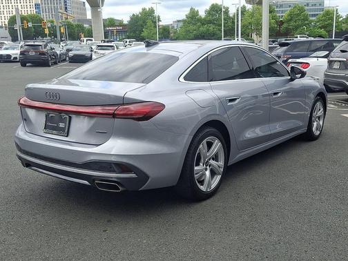 Florett Silver Metallic 2025 Audi A5 Premium TFSI quattro S tronic