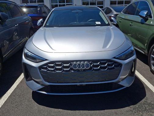 Florett Silver Metallic 2025 Audi A5 Premium TFSI quattro S tronic