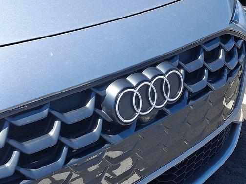 Florett Silver Metallic 2025 Audi A5 Premium TFSI quattro S tronic