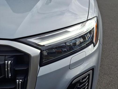 2025 Audi Q7 55 Premium
