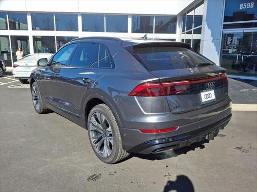 2025 Audi Q8 55 Premium Plus