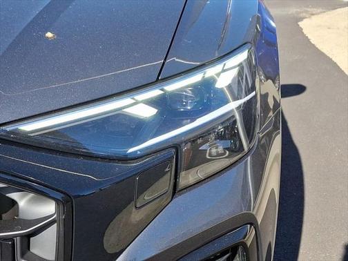 2025 Audi Q8 55 Premium Plus
