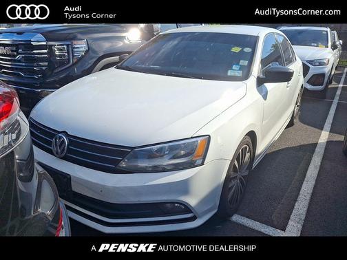 Pure White 2016 Volkswagen Jetta 1.8T Sport