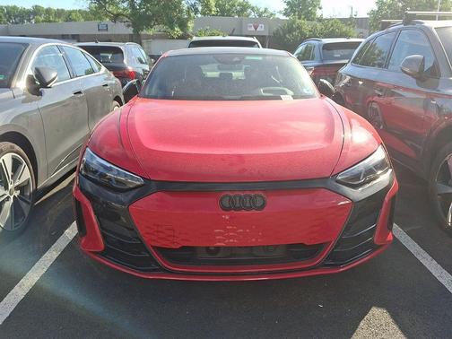 Tango Red Metallic 2024 Audi RS e-tron GT quattro