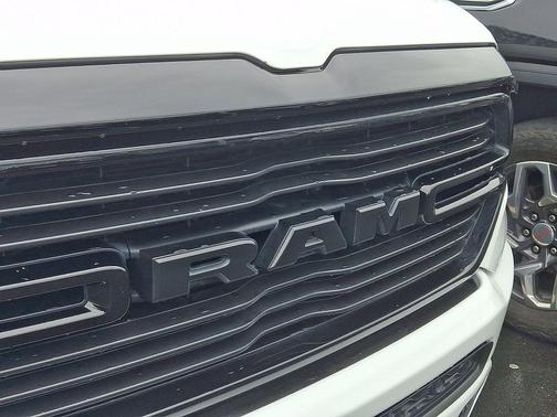 Bright White Clearcoat 2024 RAM 1500 Laramie