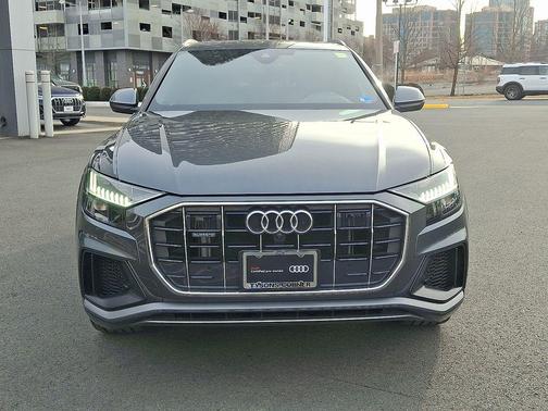 2022 Audi Q8 55 Premium Plus