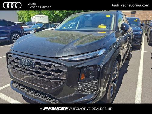 Mythos Black Metallic 2026 Audi Q3 TFSI quattro S tronic