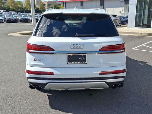 2023 Audi SQ7 4.0T Premium Plus