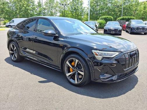 2022 Audi e-tron S Premium Plus