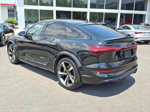 2022 Audi e-tron S Premium Plus