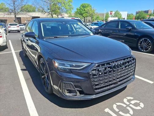 2022 Audi A8 L 55 TFSI quattro Tiptronic