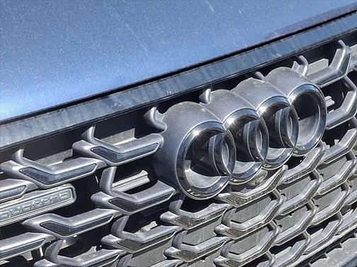 2022 Audi A8 L 55 TFSI quattro Tiptronic