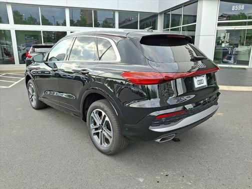 2025 Audi Q5 Premium