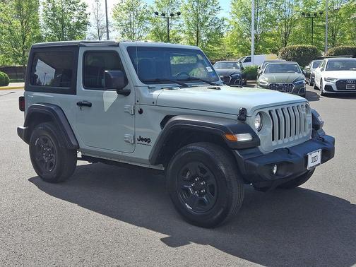 Earl Clearcoat 2023 Jeep Wrangler Sport