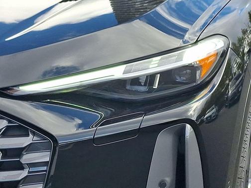 2025 Audi Q5 Premium Plus TFSI quattro S tronic