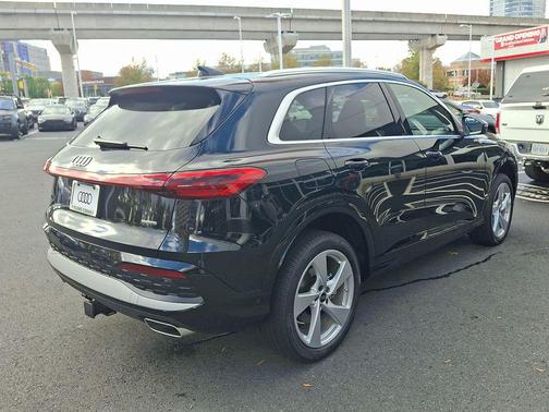 2025 Audi Q5 Premium Plus TFSI quattro S tronic