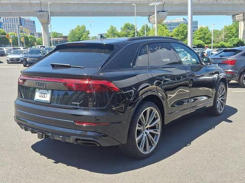 Mythos Black Metallic 2026 Audi Q8 55 Prestige