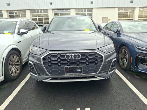 2023 Audi Q5 45 S line Premium Plus